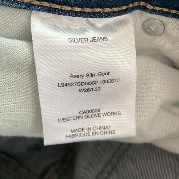 Silver Jeans. Avery Slim Bootcut. Size W 26. Inseam 32. - Picture 12 of 13
